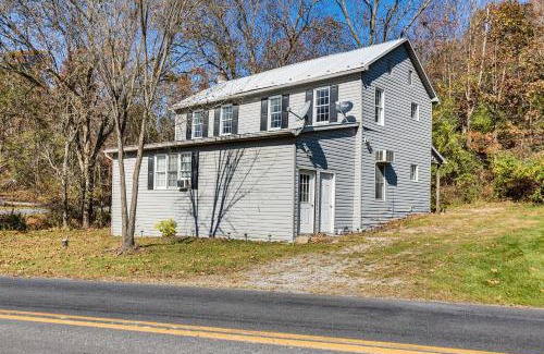 Mount Pleasant Mills House | Newly Renovated Fishing Retreat on 60-Acre Farm