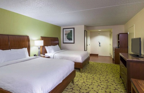 Hopelawn Hotel | Newly Renovated Hotel near Rutgers| Fitness Center & Pool | 4 Units