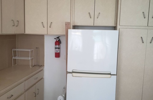 Sandys Apartment | Newly renovated one bedroom apartment.