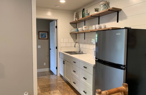 Laie Apartment | Newly renovated one-bedroom with A/C, Steps to Hukilau Beach, 30 Day