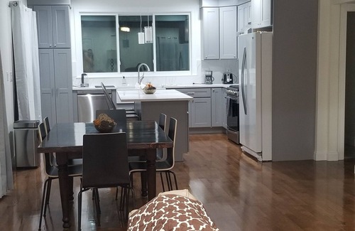 Milton House | Newly Renovated Open-Concept living space, close to Boston, plenty of parking