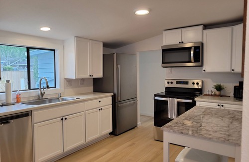 Seaview House | Newly Renovated, Private Backyard with Hot Tub