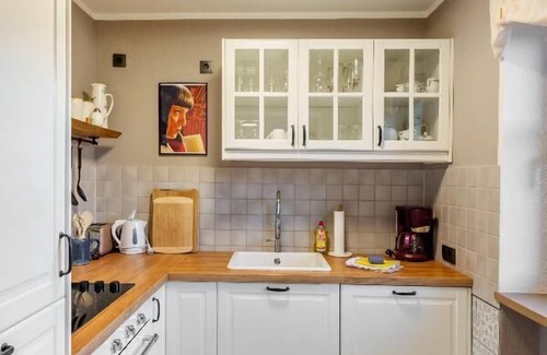 Haus im Wald Apartment | Newly renovated semi-detached house (80 sqm) with terrace and small garden