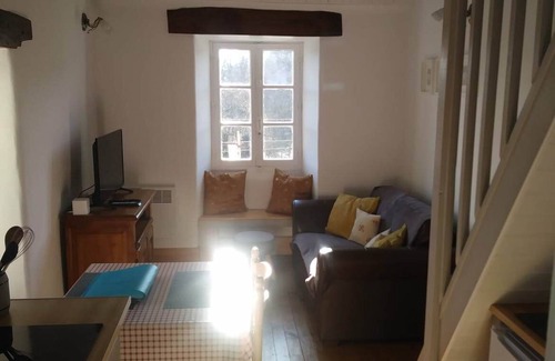 Carlux House | Newly renovated tower in the picturesque Dordogne valley.
