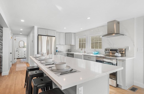 East Sandwich House | Newly renovated, Carleton Shores, dogs okay, walk to beach