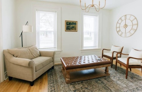 Mount Joy House | Newly Renovated, Vintage Inspired, Large 4 BR Home