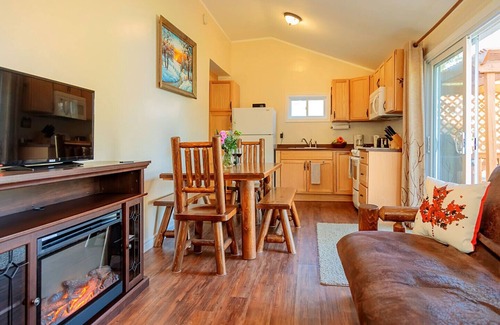 Milford Cottage | Newly Renovated, Waterfront Cottages located in Prince Edward County
