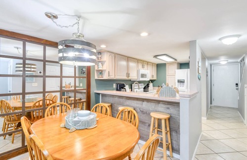 Crescent Beach Condo | Newly Updated, 2 Heated Pools, Ocean View, Private Balcony, Basketball, Tennis, $300 in Free Tickets