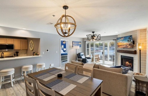 Sunrise Beach Condo | Newly Updated, Amazing Views, Boat Slip & Heated Pool