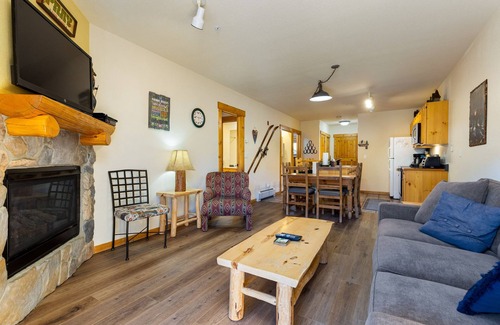 Mountain House Condo | Newly Updated Cozy Mountain Condo with Slopeside Views!