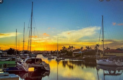 Newport House | Newport Canal - Waterways, Boat Parking, Yachts High Mast,