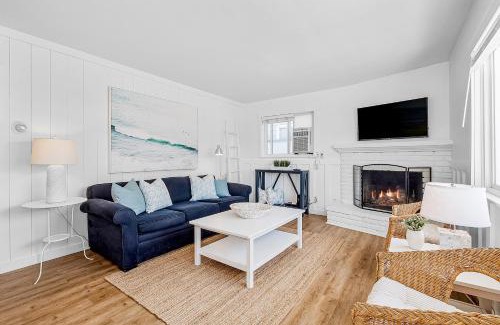 West Newport House | Newport Coastal Charm