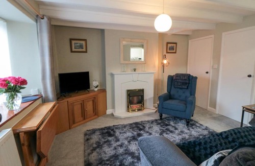 Fylingthorpe House | Newton Cottage