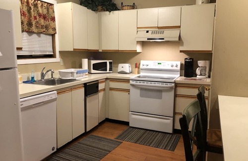 Village at Camelback House | Next to Camelbeach, Outlets,Casino and more