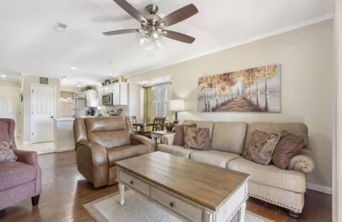 Indian Point Condo | Next to SDC & Table Rock Lake. 2 Beds 2 Baths. 20ft Patio. Full Size Kitchen.