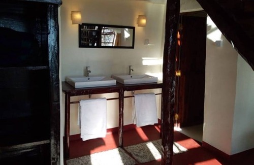Maralal Hotel | Ngari Hill Ecolodge