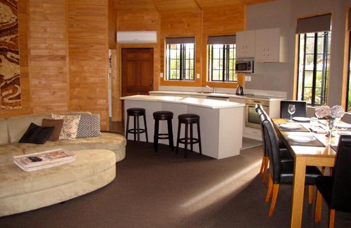 Ohakune House | Ngauruhoe Yurt - Ohakune Holiday Home