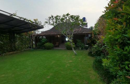 Baturetno House | Ngomah Tentrem