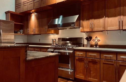 Springfield Condo | nHistoric loft in Springfield, OH. Close to coffee, bars, and restaurants.