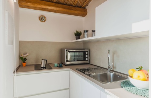 Cava dʼAliga Villa | Nica Stone Dwelling