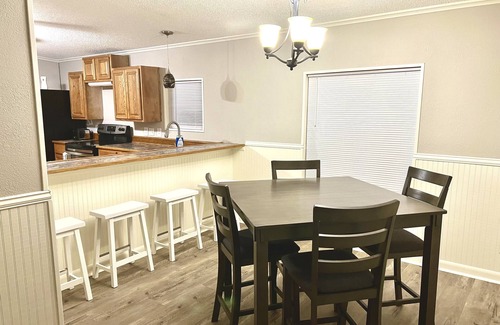 Sulphur House | Nice 3-bedroom home near Lake Charles in Sulphur!