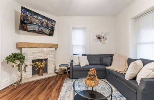 Weinland Park Apartment | Nice 4-bedroom duplex apartment in Columbus