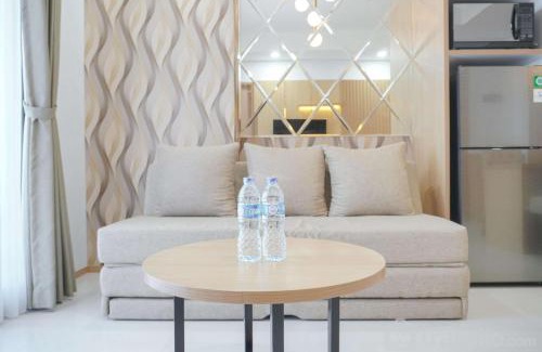Mampang Prapatan Apartment | Nice and Comfortable 2BR at Samara Suites Apartment By Travelio