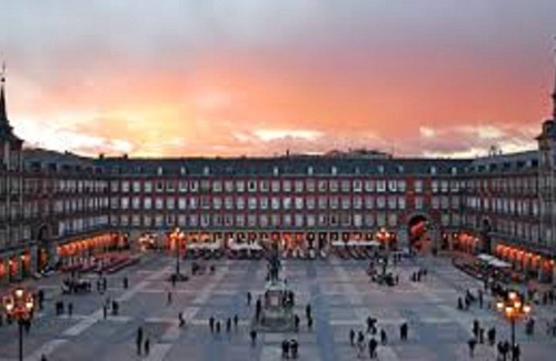 Villa de Vallecas Bed & Breakfast | Nice and cozy apartment close to the countryside and Shopping Center -HABITACION 2