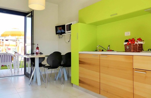 Cavalcaselle Apartment | Nice apartment for 6 guests with A/C, pool, WIFI, TV, balcony and parking
