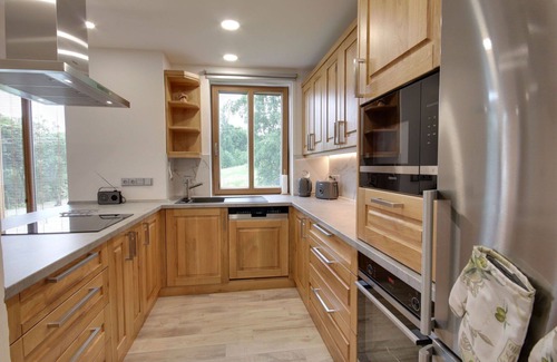 Korenov Apartment | Nice apartment for 8 people with WIFI, TV, terrace and parking