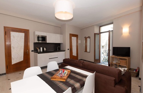 Mergozzo Apartment | Nice apartment for 3 guests with WIFI, TV, balcony and parking