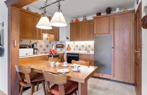 Parpan Apartment | Nice apartment for 3 people with TV and balcony