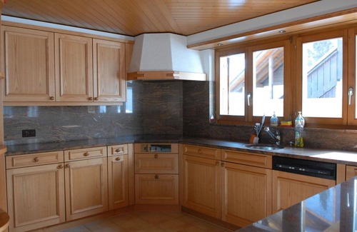 Adelboden Apartment | Nice apartment for 8 people with WIFI, balcony and pets allowed