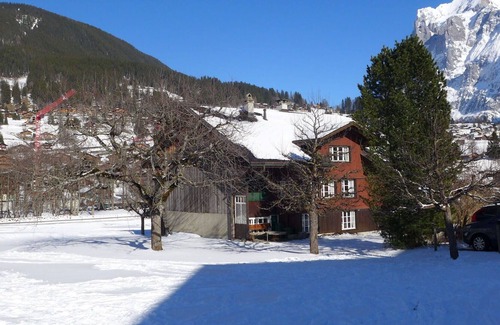 Grindelwald Apartment | Nice apartment for 2 people with TV, patio and parking
