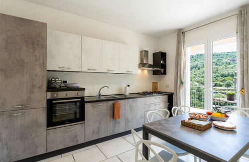 Pontedassio Apartment | Nice apartment for 6 people with pool, WIFI, patio, pets allowed and parking