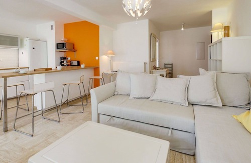 Sanary-sur-Mer Apartment | Nice apartment for 6 people with WIFI, TV and terrace
