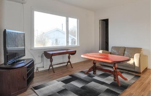 Backefors Apartment | Nice Apartment In Bäckefors Bengtsfors