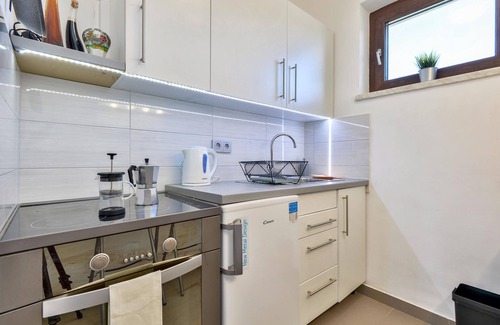 Grabrovnik Apartment | Nice apartment in Grabrovnik with sauna