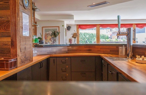 Vercorin House | Nice apartment in villa for 23 people with WIFI, hot tub, terrace and parking