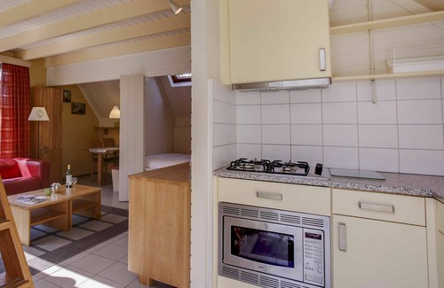 Municipality of Dalfsen House | Nice apartment in villa for 4 guests with WIFI, pool, TV, terrace and parking