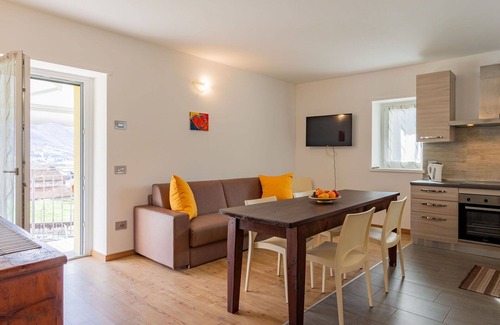 Novate Mezzola Apartment | Nice apartment for 5 people with WIFI, TV and balcony