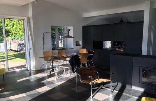 Orselina House | Nice holiday home with pool, garden & terrace, quiet location + wonderful view