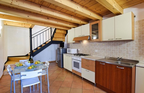 Sant'Anna d'Alfaedo House | Nice home in Fosse di Sant'Anna d'A