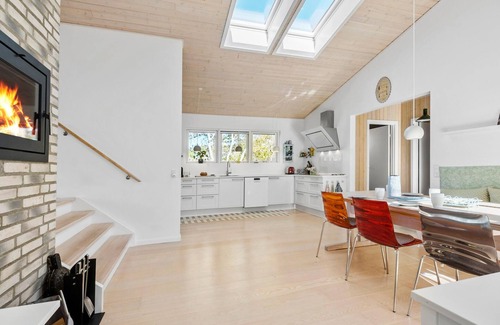 Hojby House | Nice home in Højby with house sea view