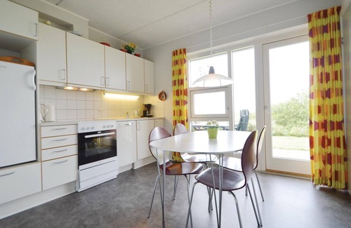 Emmerlev House | Nice home in Højer with kitchen