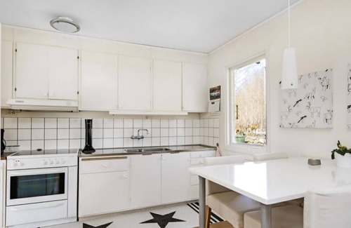Immeln House | Nice home in Immeln with 4 Bedrooms, Sauna and Jacuzzi