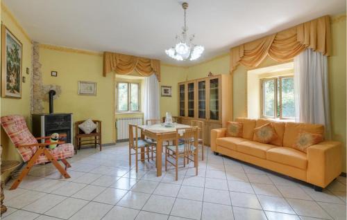 Castelnuovo di Farfa House | Nice Home In Castelnuovo Di Farfa