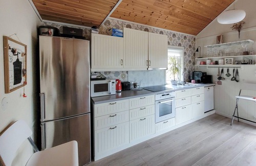 Suldal House | Nice home in Jelsa with kitchen