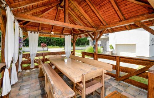 Municipality of Krizevci House | Nice Home In Krizevci