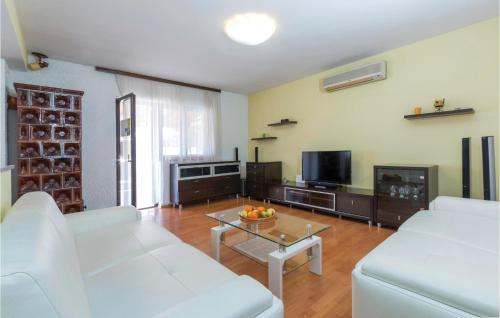 Valdebek House | Nice Home In Pula With Wifi
